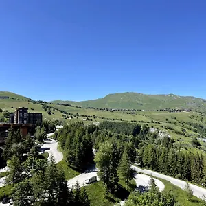 studio-au-pied-des-pistes-avec-balcon-4-6-pers.hotels-rhonealpes.com/